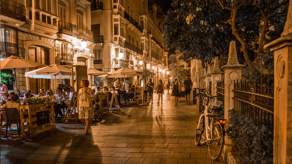 Living and Retiring in Valencia, Spain