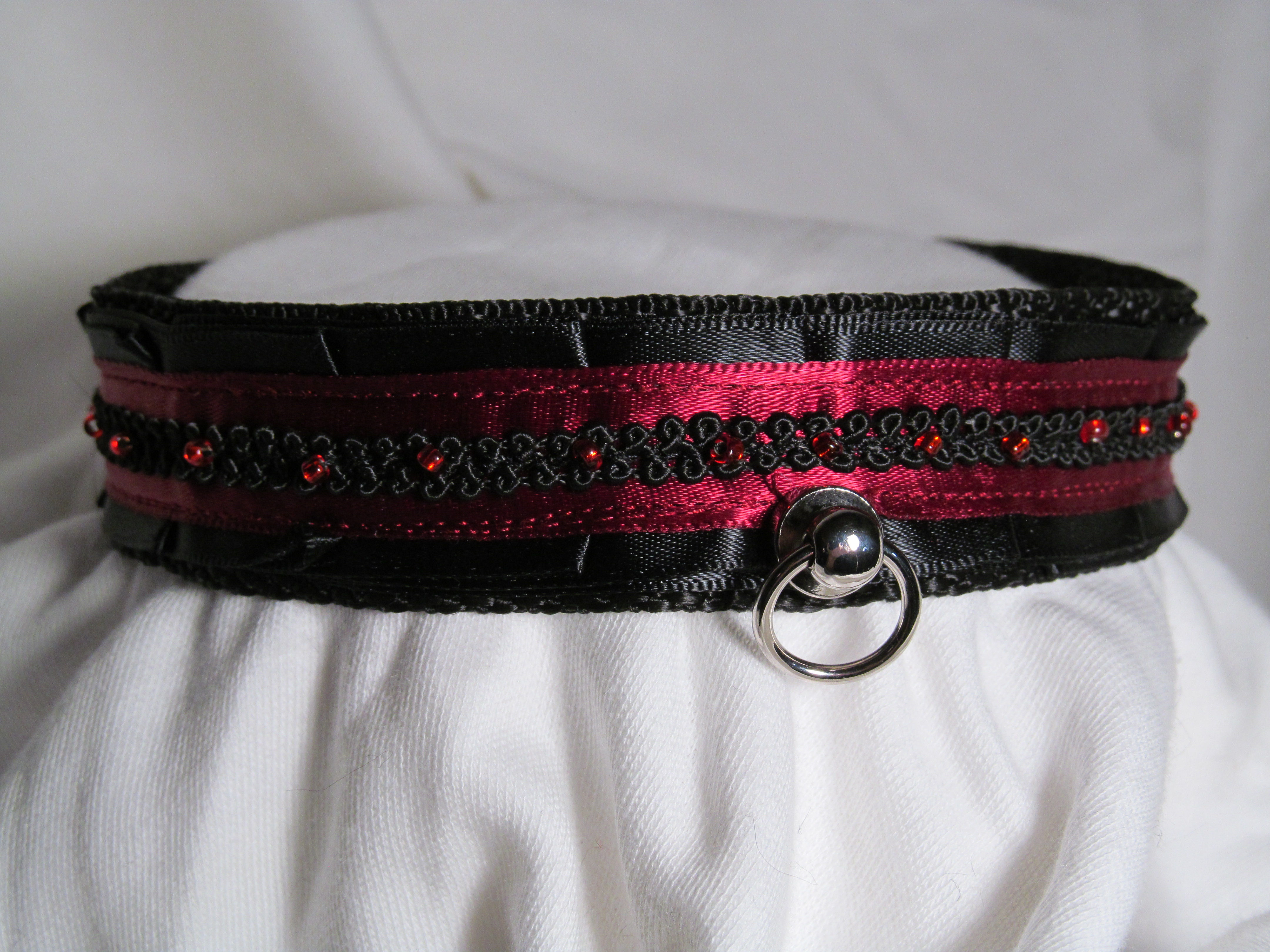 Vampire Dreams Burgundy And Black Choker Collar - Made To Order