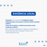 Tubulação industrial pressurizada utilizada em processo produtivo, exigindo inspeção técnica conform