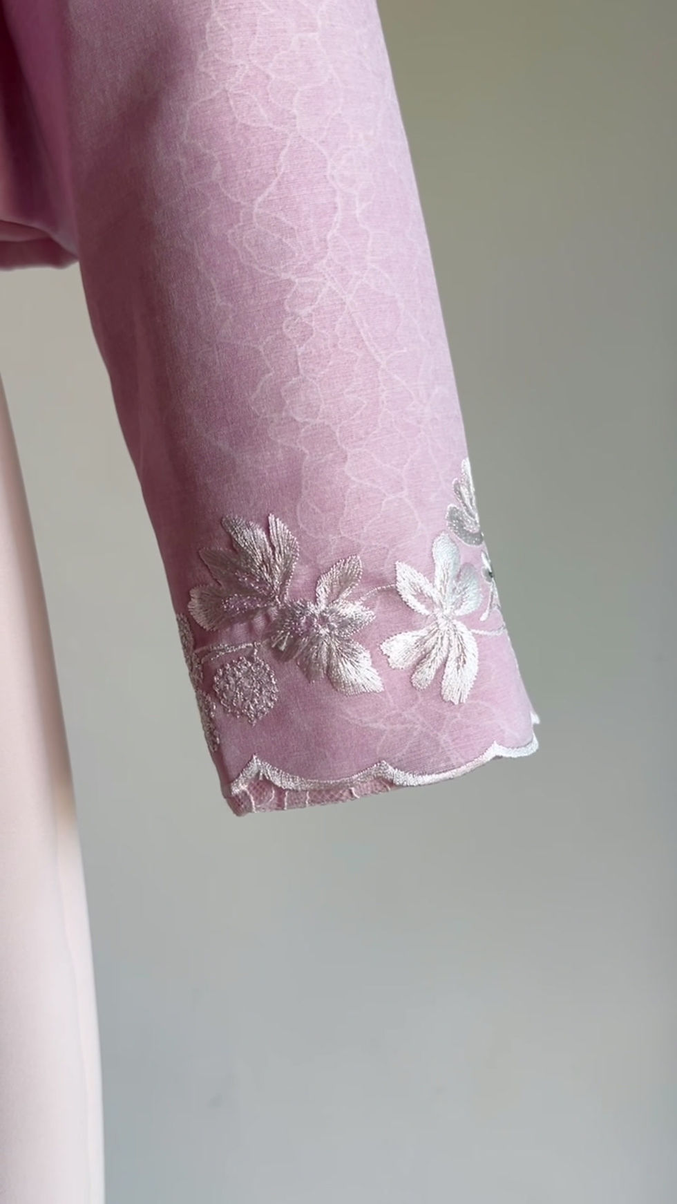 Thumbnail: Peranakan Pink Lady Jacket