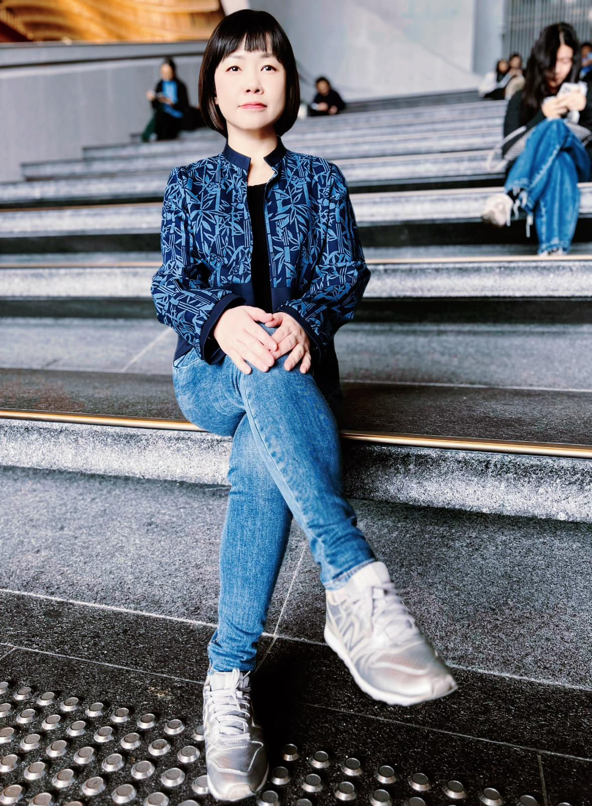 Nanyang Emissary Panda Batik Jacket- Straits Blue