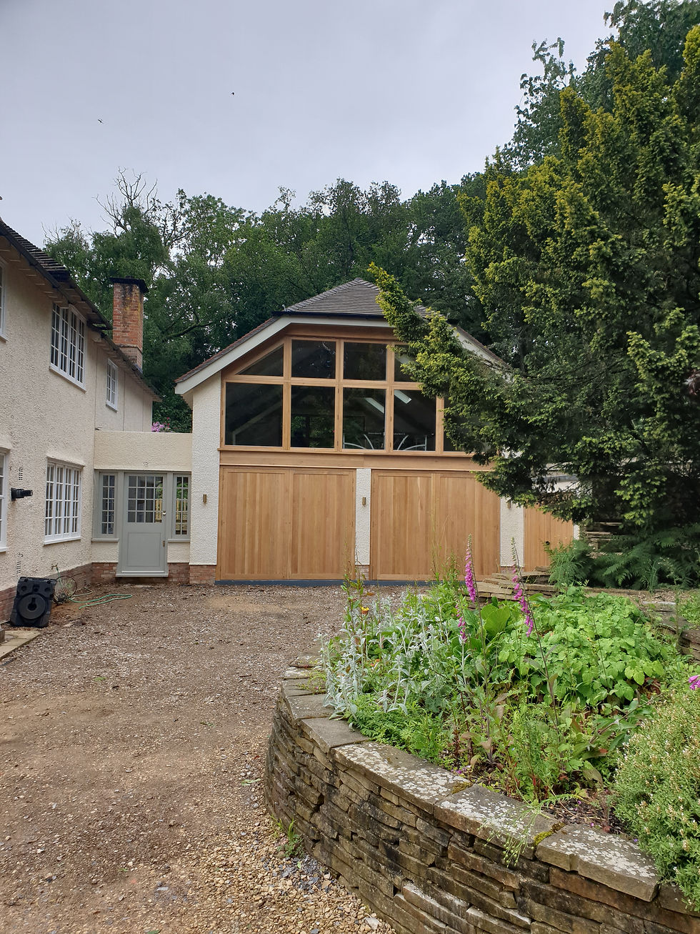 Double Garage with Link Room