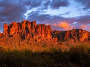 Why the Superstition Mountains Are Arizona's Bermuda Triangle: Lost Gold, UFOs & Legends