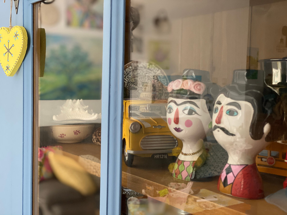 פמוטים בדמויות אנשים