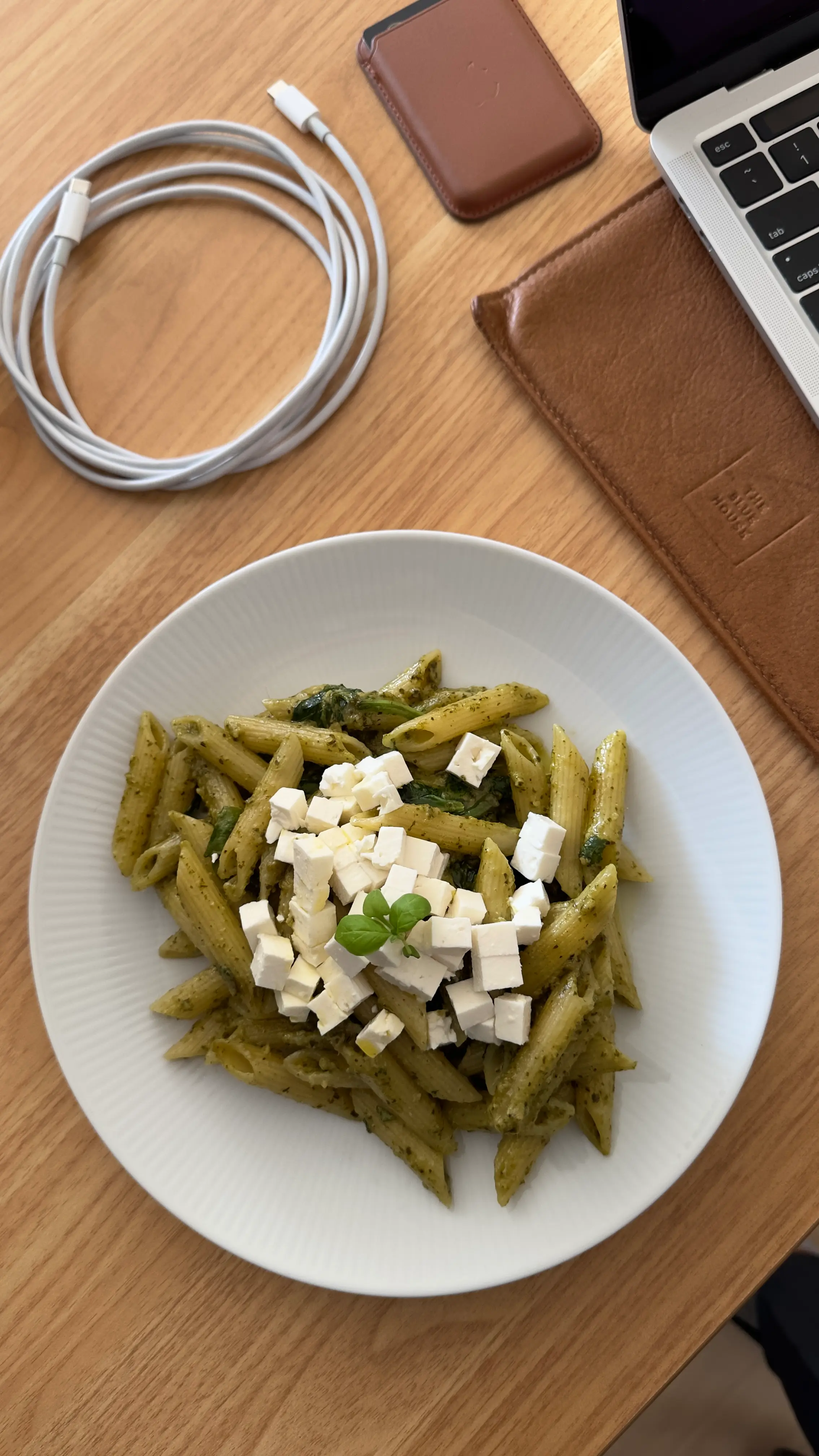 Descubre cómo Hamburgo ha transformado mi vida. Desde un estilo de vida activo y saludable hasta nuevas oportunidades con mi dieta ovo-lactovegetariana y entrenamientos en Benefit.
