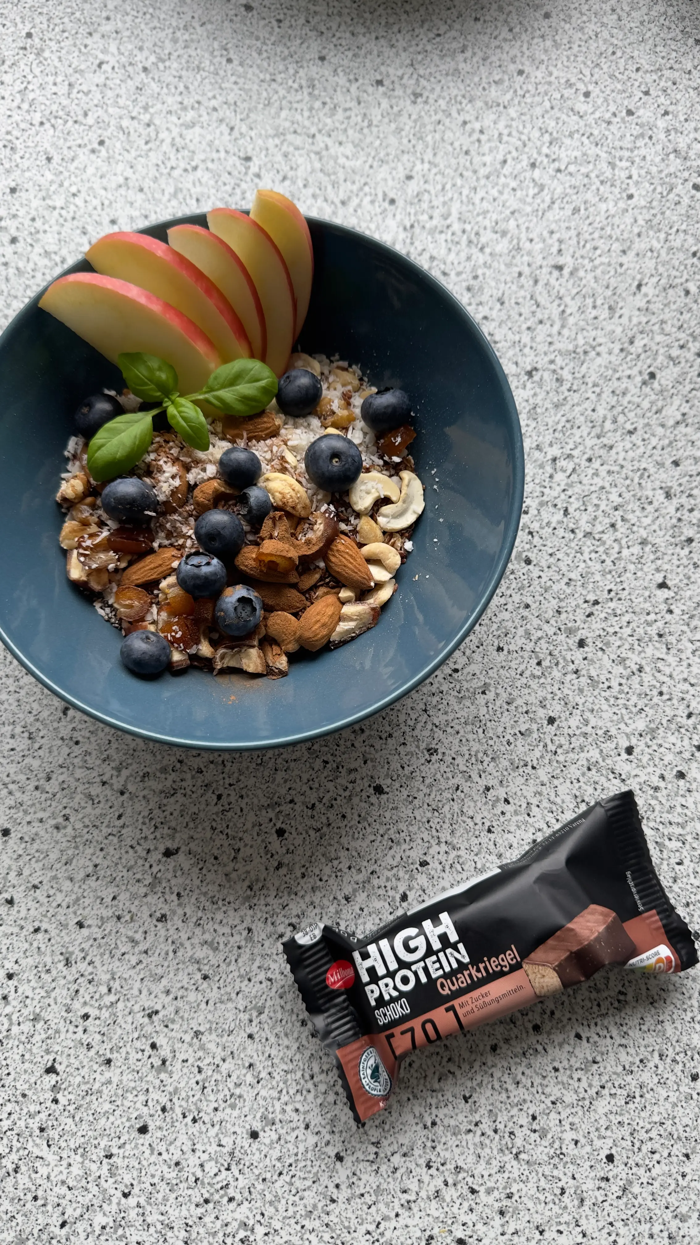 Descubre cómo Hamburgo ha transformado mi vida. Desde un estilo de vida activo y saludable hasta nuevas oportunidades con mi dieta ovo-lactovegetariana y entrenamientos en Benefit.