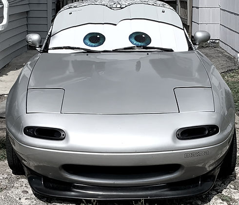 car%20with%20eyes_edited.jpg