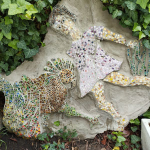 Granasztói Szilvia: Égi és földi madár kisfiúval - mozaik, 1969