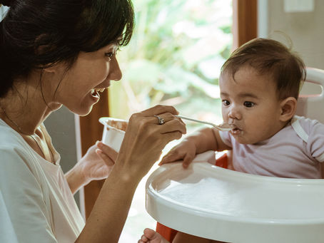 Baby Weaning 101: How to Start Solids Without Stress