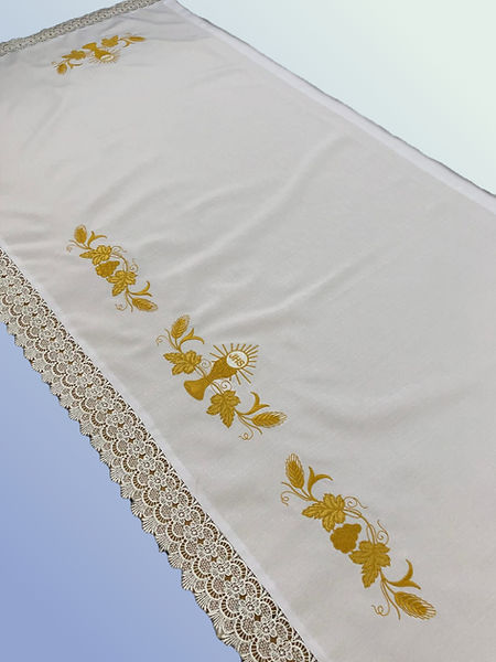 Toalha branca de altar bordada