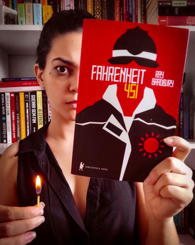 "Fahrenheit 451": um clássico das distopias que talvez não tenha envelhecido tão bem (resenha)