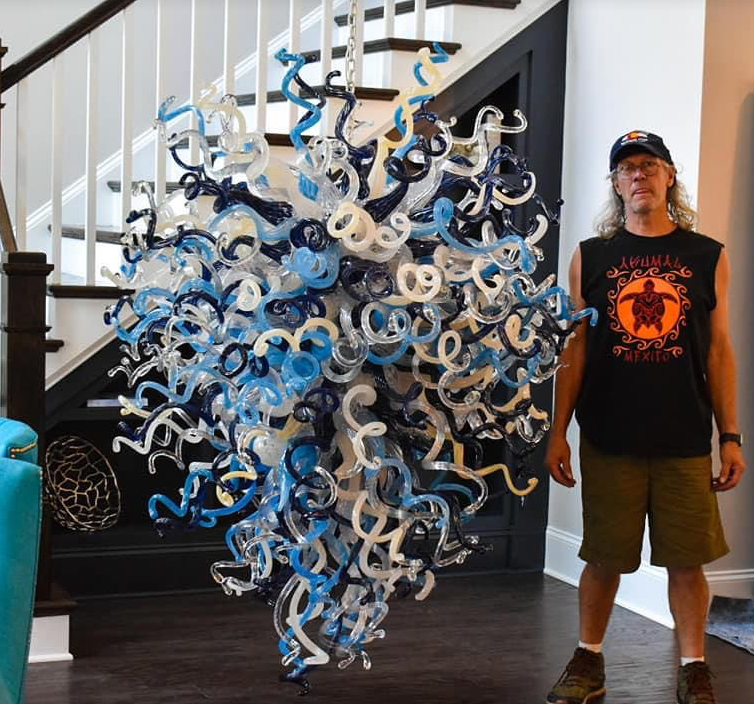 Thumbnail: Art Glass Chandelier