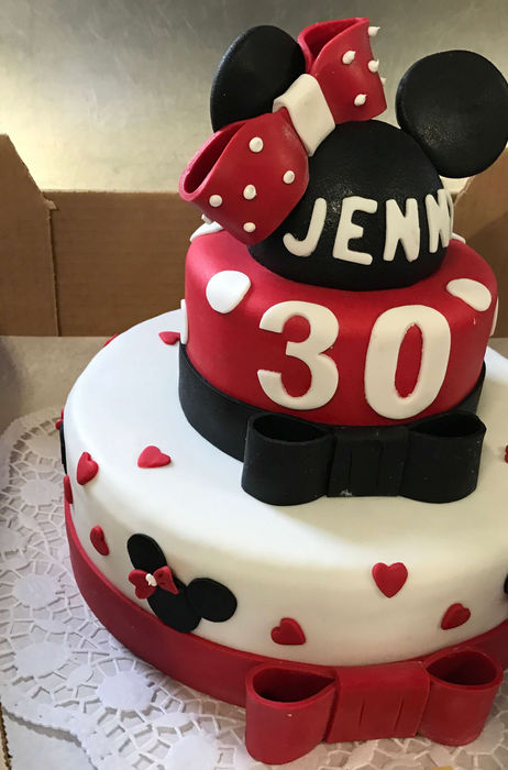 Mini Maus Torte Rot,Schwarz, Weiß mit Herzen