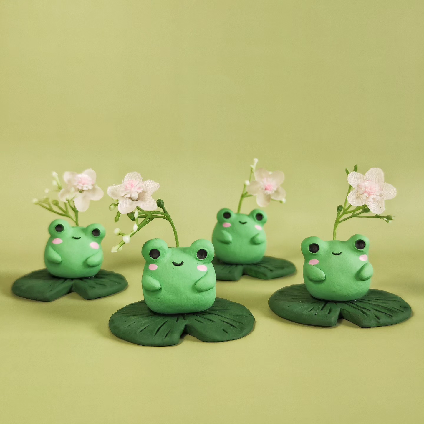 Tapioca desk pal