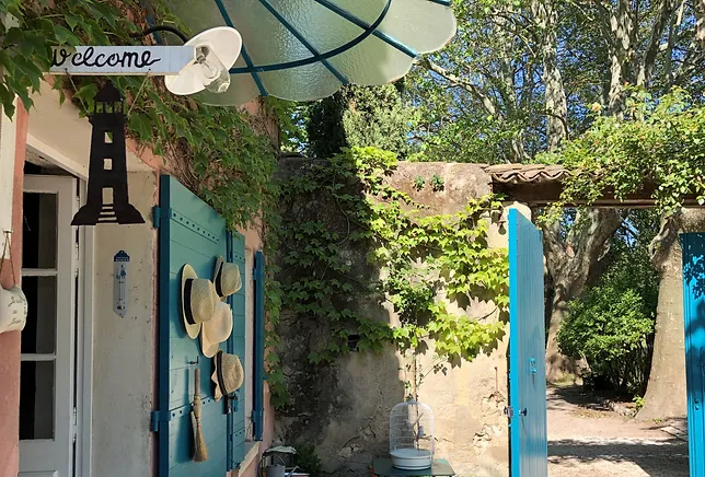 Le Mas De La Sorgue Maison D Hotes Le Thor