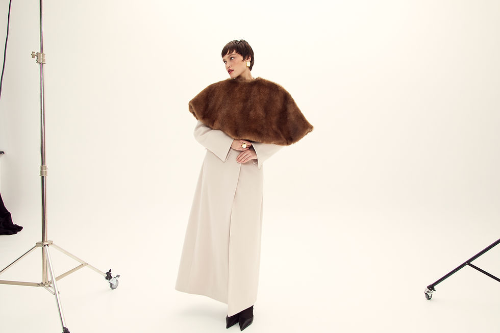 Прев'ю: Пелерина з хутра brown