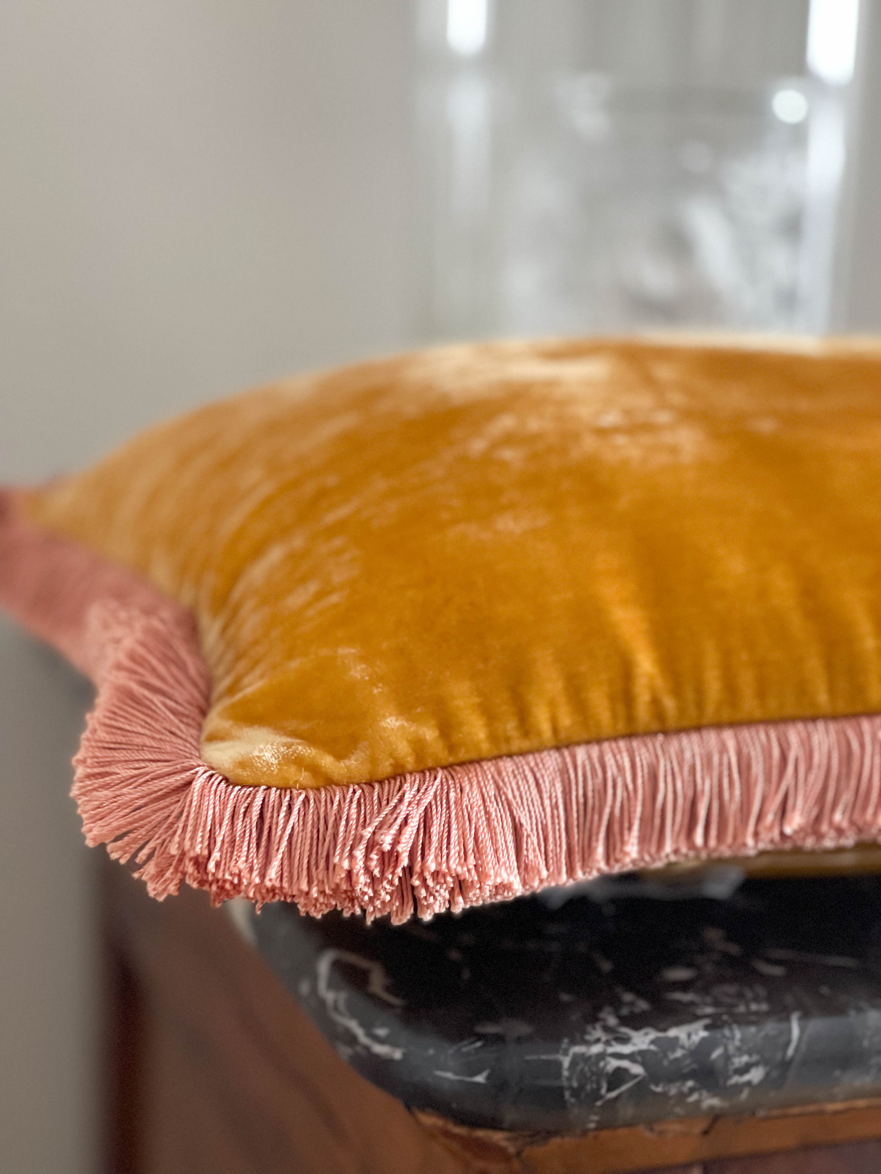 coussin-velours-de-soie-anke-drechsel