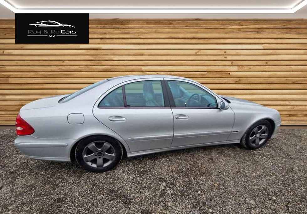 Thumbnail: ❌️SOLD❌️2004 Mercedes Benz E270 Diesel automatic