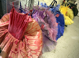 costume-sale-144335526_1916x1450.jpeg