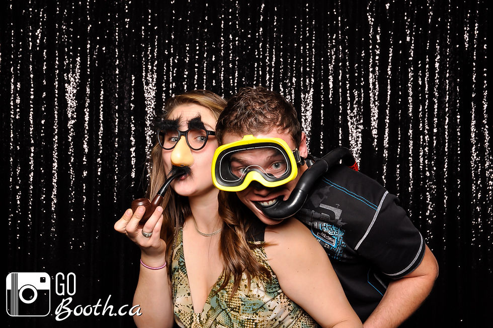 Avoid the common couple photography mistake of not filling the frame with our expert tips. Learn how to frame your shots properly and capture stunning images of you and your partner. Don't settle for subpar couple photos - read now and take your photography game to the next level. | GoBooth - Photo Booth Rental Ottawa