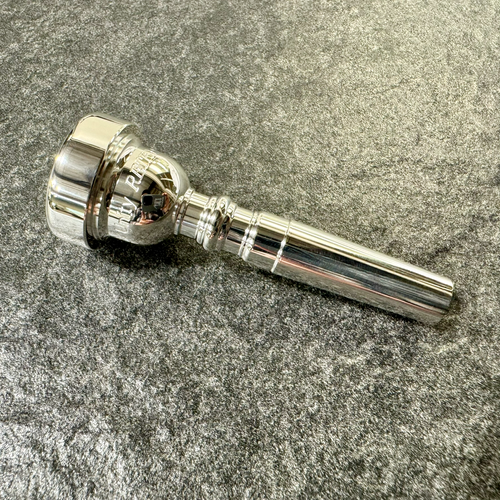 Unity Retro for Bb Trumpet | Monette