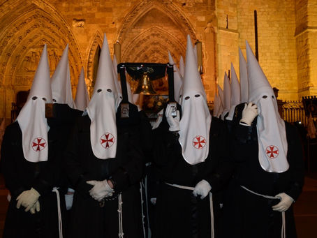 EL SANTO SEPULCRO: UNA COFRADÍA LEONESA PIONERA EN SU SEMANA DE PASIÓN