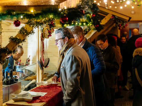 Weihnachtsmarkt in Berlin Schöneberg von der Weinlobbyist.