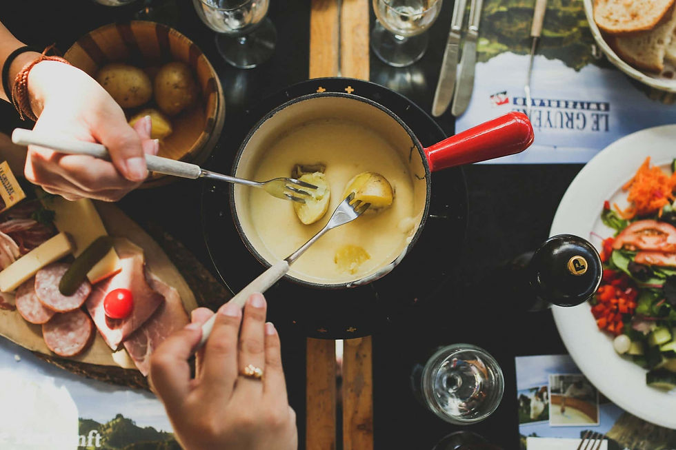 Käsefondue in Berlin jeden Sonntag in unserem Restaurant&Weinbar