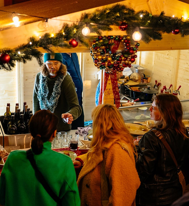 WeihnWeihnachtsmarkt Berlin beste Glühweine. Die besten Glühweine in Berlin. Berlin Schöneberg Weihnachtsmarkt. Berlins schönster Weihnachtsmarkt. Neuer Weihnachtsmarkt in Berlin Schöneberg. Der Weinlobbyist Weihnachtsmarkt in Schöneberg.