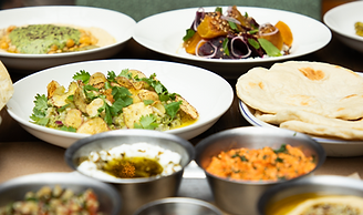 Les dejo un par de preguntas para armar la estrategia:
• Sobre el restaurante y su identidad
¿Cuál es la historia del restaurante? ¿Cómo nació la idea?
Balagán significa: Desorden, alboroto o cotorreo.
Balagán es un lugar para amigos. Nace de la inquietud de fomentar la cultura relajada, ligera y no pretenciosa. Sin importar el día o la hora, nuestra intención es que en Balagán te sientas bienvenido, querido y parte de nuestra comunidad. Siempre rodeado de música, tragos, comida rica y amigos, buscamos construir un espacio que todos sientan suyo
¿Qué lo hace diferente de otros lugares de comida árabe/libanesa?
Todo el menú es sencillo y esta diseñado para compartir al estilo mediterraneo.
¿Cuál es la visión y misión del restaurante?
MISIÓN
Somos un espacio multicultural de comida, tragos y música donde se celebra el desorden, el alboroto y el cotorreo. En Balagán fomentamos una cultura relajada y ligera, creando una experiencia cercana y sin pretensiones para quienes buscan compartir buenos momentos con su comunidad
VISIÓN
Ser reconocidos como el restaurante-bar más vibrante y querido de la CDMX, expandiendo la esencia de Balagán a nuevos espacios y generaciones, donde la música, la comida y el ambiente sigan siendo el corazón de una comunidad auténtica y libre de formalidades
¿Qué valores quieren transmitir con la experiencia gastronómica?
Comida insipirada en todas las regiones de medio oriente y el mediterráneo, sin dejar de ser casual, Facil de compartir, divertida y fresca
• Sobre la oferta gastronómica
¿Qué platos son los más emblemáticos del menú? Yo diría: 1. Mezze 2. Hummus 3. Schintzel tenders 4. Kippe Atún 5. Ceviche
¿Tienen recetas familiares, tradicionales o secretos culinarios únicos?
Mucha gente de mi alrededor tiene raíces en países de medio oriente, cuando creamos el menu fue “robarme” recetas tradicionales de muchas abuelas y hacer un síntesis dentro de la cocina de balagan. Como las hojas de parra que aprendi a hacerlas con una abuela libanesa pero cambiando la receta al 100% para darle un trip diferente
¿Hay ingredientes importados o técnicas especiales que valga la pena destacar?
Muchos, intentamos usar lo mejor en cuanto a insumos de medio oriente, nuestro tahini, zaatar, sumac que son pilares de esta cocina. El equivalente mexicano nomas no es igual
• Sobre el restaurante como espacio físico: Un patio que Balagán llegó a habitar.
¿Cómo describirías la atmósfera y decoración del lugar?
Atmósfera: Relajada, sencilla y divertida
Decoración: Sutil, hand made y tenue
¿Cuál es el aforo sentados para comer? 75 pax
¿Qué días y horarios se estará activando PR?
Días: Viernes, sábados y domingos
Horarios: 2pm - 7pm