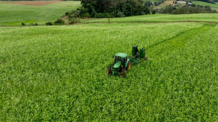 Sicoob repassa mais da metade dos financiamentos do Pronampe em SC para produtores rurais, micro e pequenas empresas