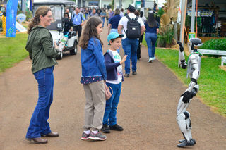  Abertura do Show Tecnológico Copercampos marca lançamento de programas e novas parcerias
