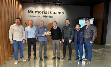 Presidente da OCESC conhece governança corporativa da Coamo e Credicoamo