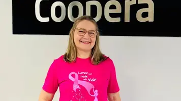 Outubro Rosa: uma história de coragem, fé e superação na Coopera