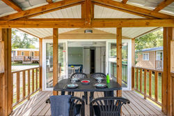 327-Camping-Drome-Lac-Bleu-Ciela-Loggia-Premium-33m2-Bord-de-Lac