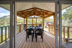 320-Camping-Drome-Lac-Bleu-Ciela-Loggia-Premium-33m2-Bord-de-Lac