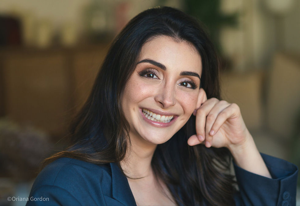Portrait Ahou Nikazar