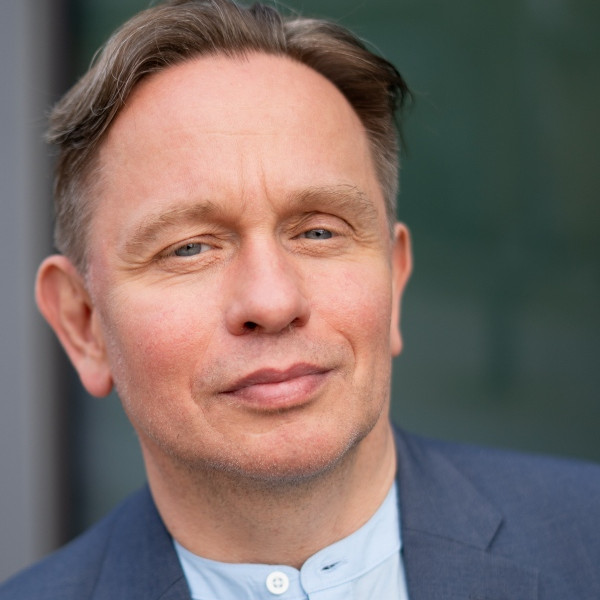 Thomas Neuwerth ©Simon Lausberg_600p.jpg