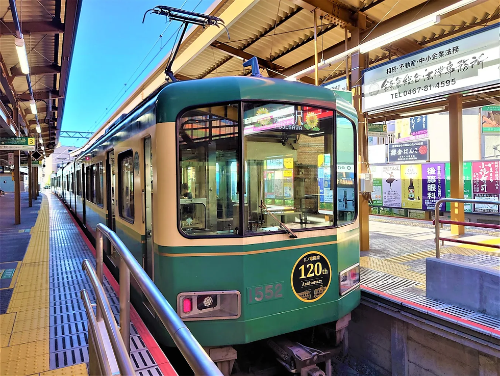 Kamakura Japan with Great Buddha, Tsurugaoka Hachimangu Shrine, Daibutsu hiking trail, and temple gardens—spiritual coastal town near Yokohama Station for tourists and locals exploring samurai archery festivals, Buddhist temples, Shinto shrines, Studio Ghibli-inspired art, and traditional vegetarian temple cuisine.