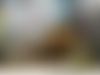 Elegant Ginza cocktail bars and karaoke lounges with yuzu gimlets near Ginza Station. Perfect for tourists post-Tsukiji Market, these upscale venues blend Japan’s refined mixology with J-pop singalongs, capturing Tokyo’s glamorous nightlife in every sultry Japan travel sip.