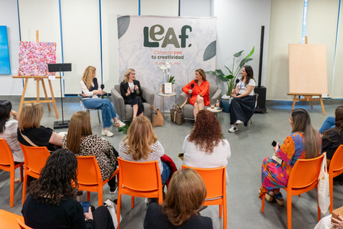 Momentos de LEAFest 2025, comunidad y experiencias literarias y artísticas.