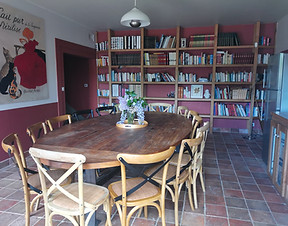GITE FAMILIAL SALLE A MANGER CUISINE.jpg