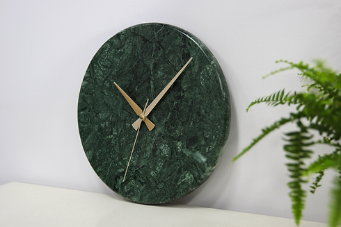 Green Wall clock.png
