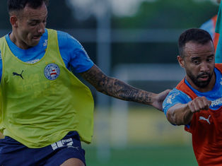 Menos de 24h após enfrentar o Atlético-MG, o Bahia treina em BH e já dirige atenção para o confronto com o Internacional no sábado