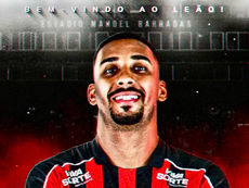 Vitória anuncia Mateusinho como reforço para a temporada 2026 após destaque na Série B pelo Cuiabá.