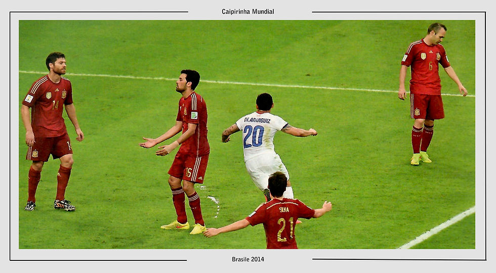 Bar brasiliano coi tifosi a tifare in maglia gialla
