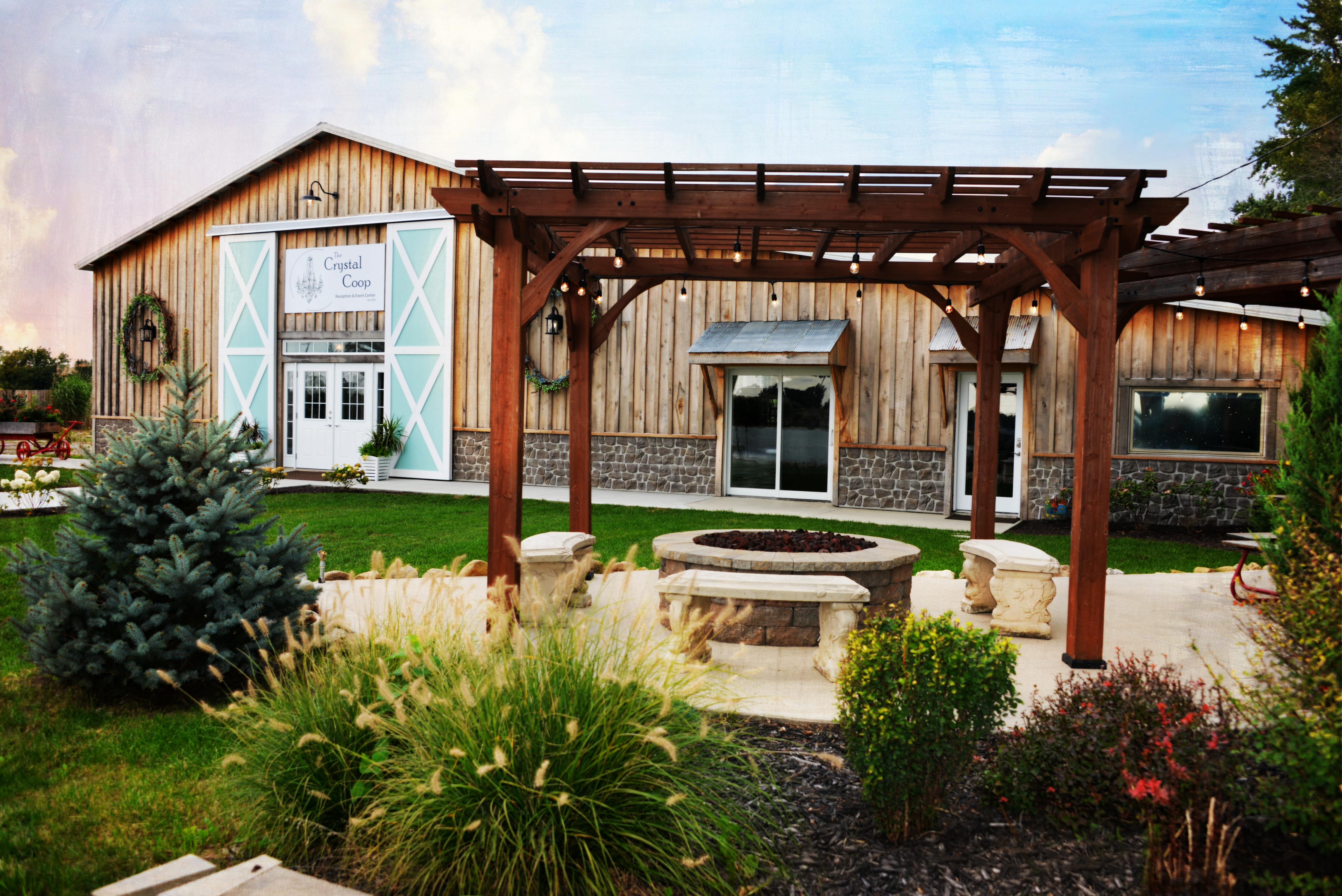 Weddings The Crystal Coop Reception Venue And Event Center