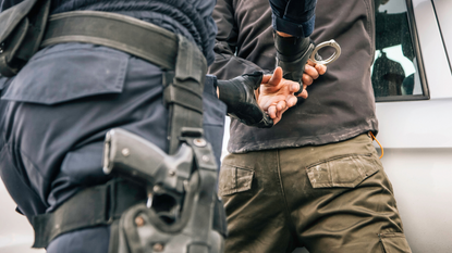 Prisión preventiva y otras medidas a 17 acusados de delincuencia organizada en Ecuador