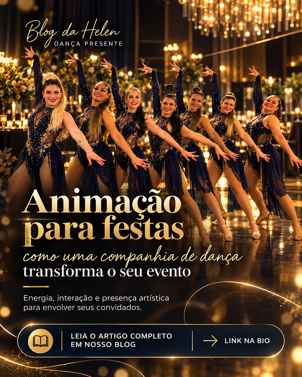 Companhia de dança feminina em figurinos azul-marinho com brilho dourado para animação de festas