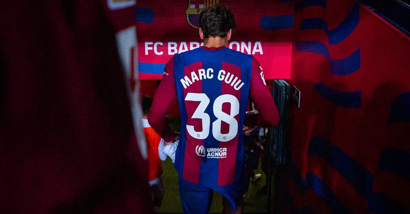 Marc Guiu a un paso del Chelsea